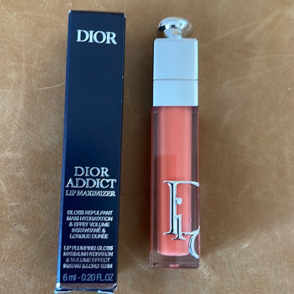 DIOR ADDICT #004 LIP MAXIMIZER  Coral . - Picture 1 of 3